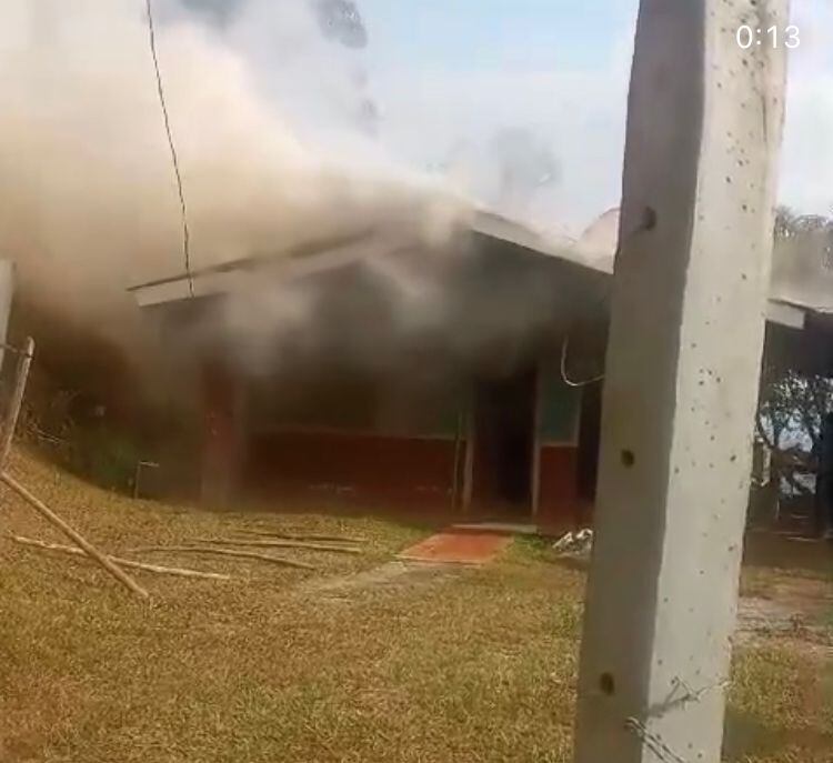 Casa de papás de periodista Henry Segura se quemó