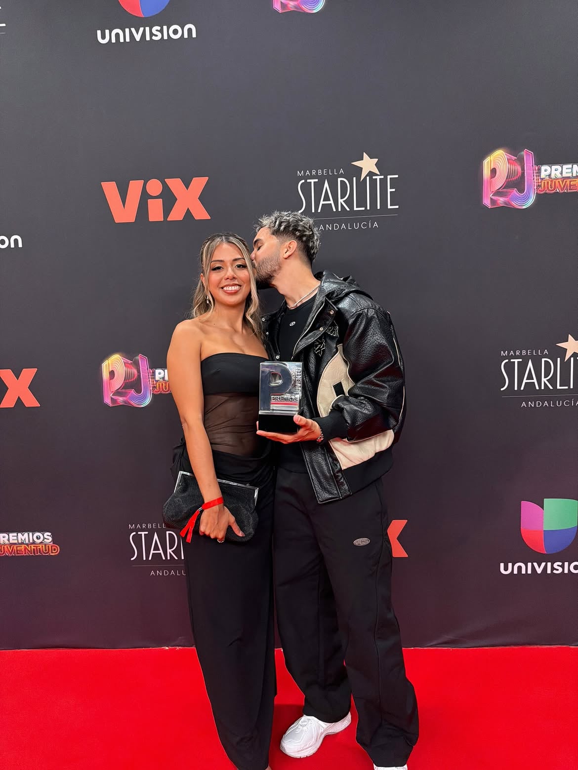 Christopher Araya, mejor conocido como Araya Vlogs, en los Premios Lo Nuestro 2026.