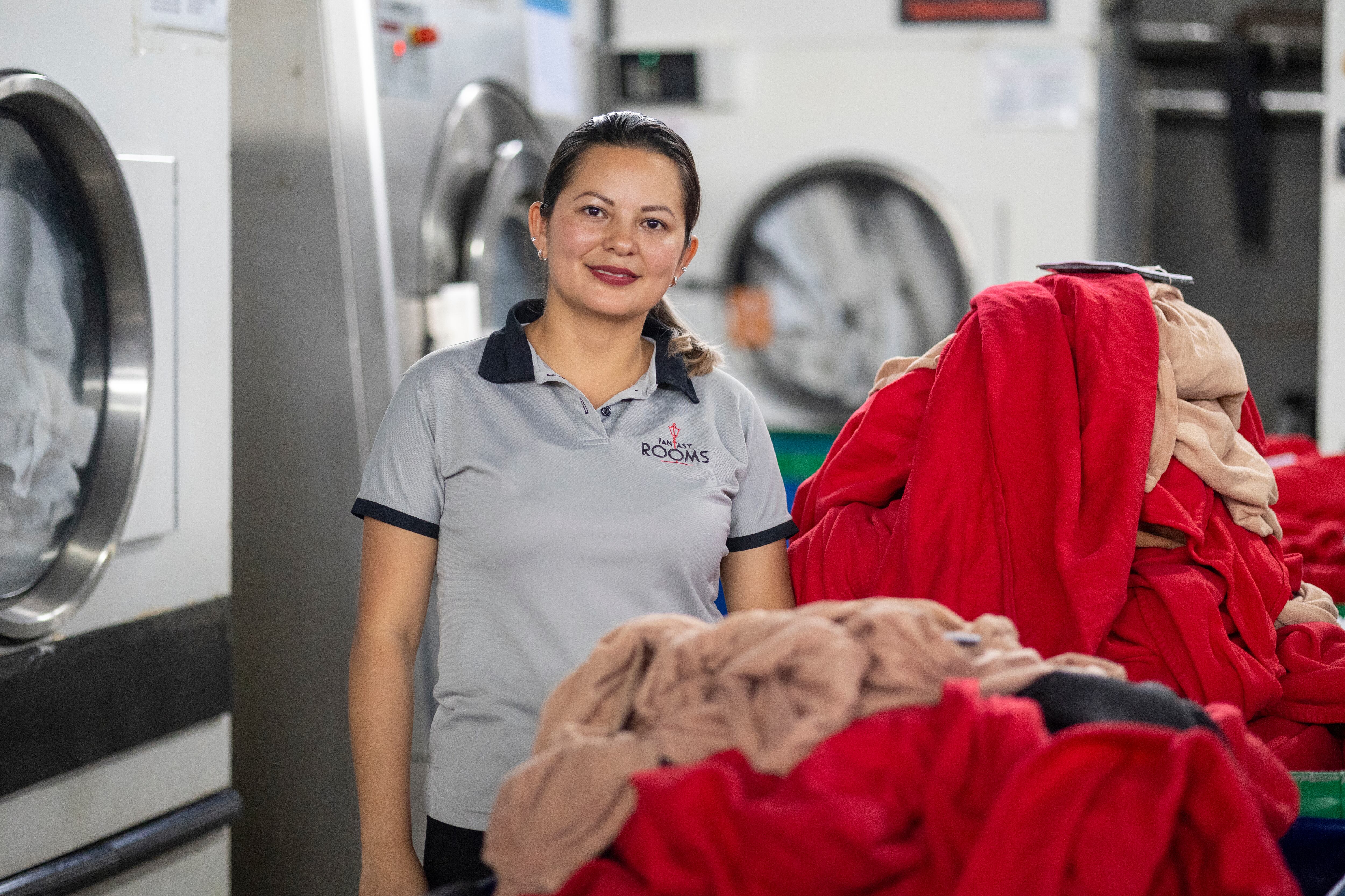 29/04/2024, San José, San Francisco, Motel El Paraíso, etrevista con empleados del motel para ver como es la limpieza de las habitaciones y el funcionamiento del motel.