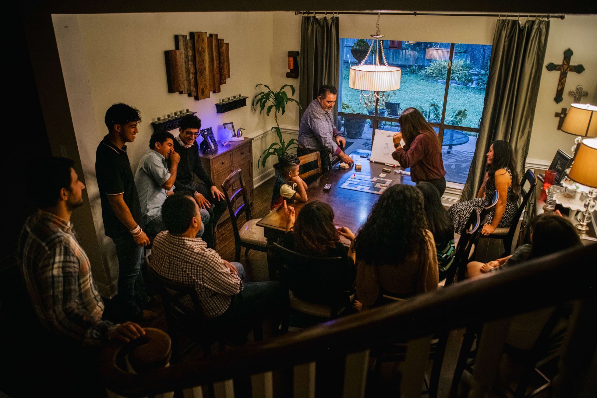 Evite que las celebraciones navideñas y de fin de año sirvan para propagar el coronavirus entre familiares, amigos y compañeros de trabajo