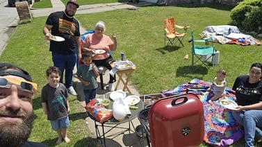 Eclipse solar: “Familia tica armó el fiestón hasta con carnita asada en Estados Unidos”