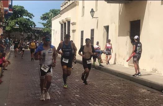 Erick Lonis, exportero y triatleta. Instagram.