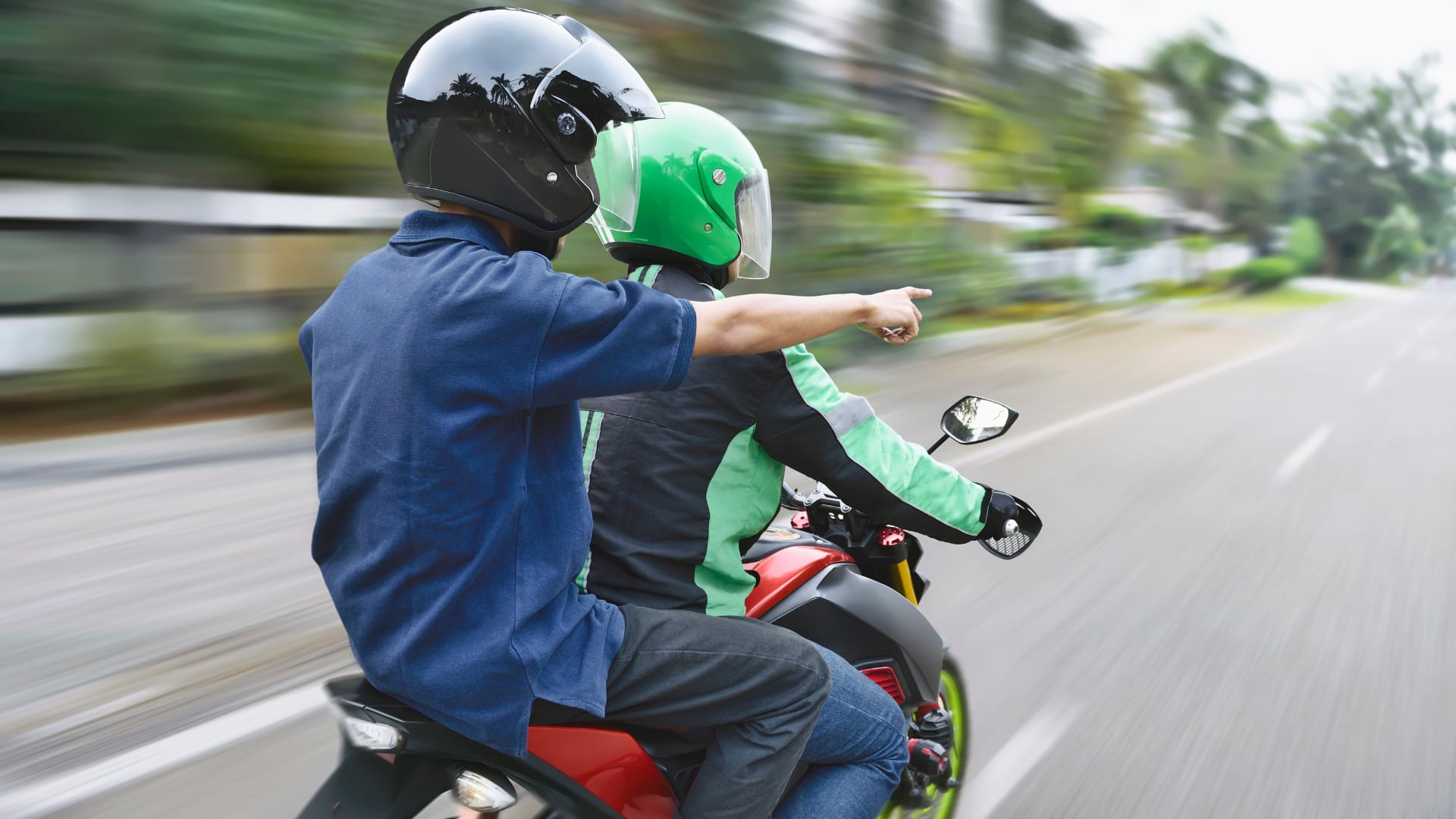 El proyecto de ley para restringir el transporte de acompañantes en motocicleta en zonas de alta violencia, como medida contra el sicariato, no fue convocado por el presidente Rodrigo Chaves en la primera lista de iniciativas del periodo legislativo de mayo a julio.