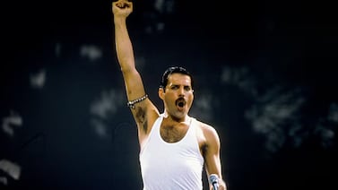 Muere supuesta hija “secreta” de Freddie Mercury meses después de rumores de parentesco