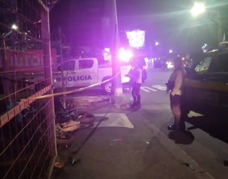 Navarro chocó primero con un poste y luego con la malla del salón de patines. Foto cortesía.