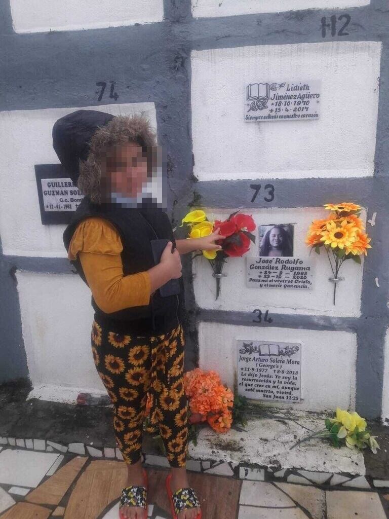 El barbero José Rodolfo González Rugama se convirtió en una víctima inocente cuando le dispararon en 31 ocasiones. Fotos: Maureen Ramírez para La Teja