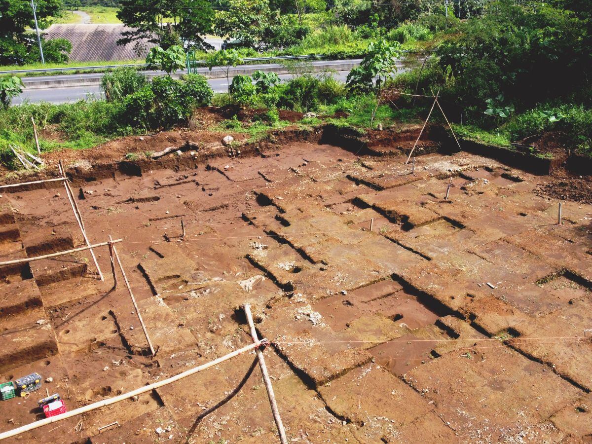 Los más de mil artefactos precolombinos se encontraron en el puro lado de la ruta 32. Foto: Cortesía.