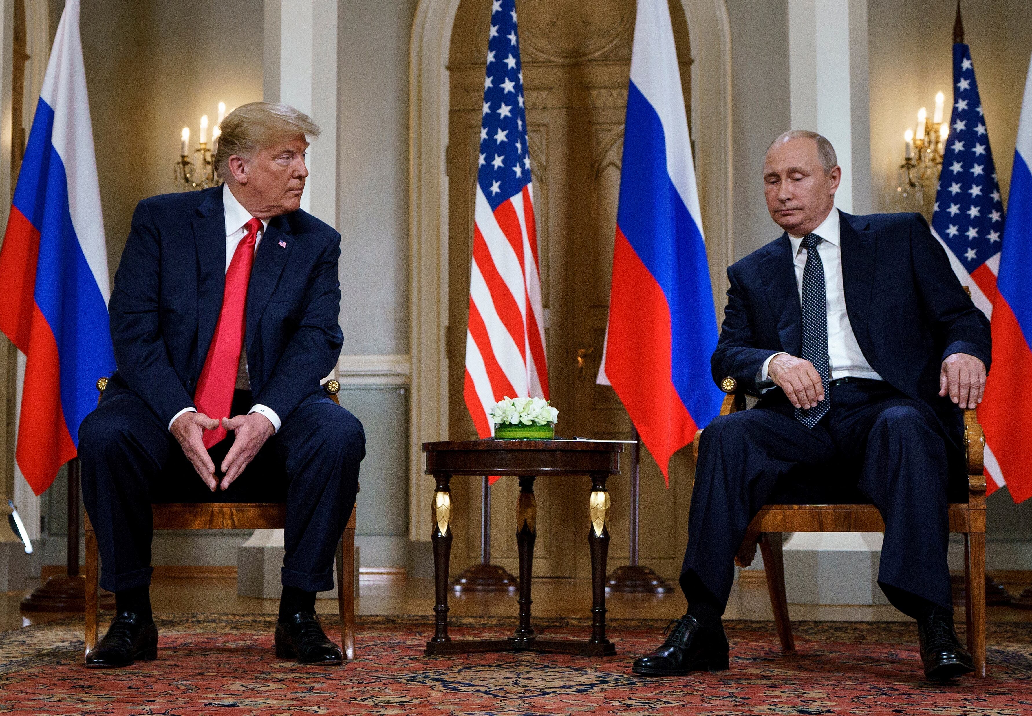 Rusia y Estados Unidos analizan un posible encuentro entre Putin y Trump, mientras la guerra en Ucrania sigue cobrando vidas y genera nuevas amenazas.