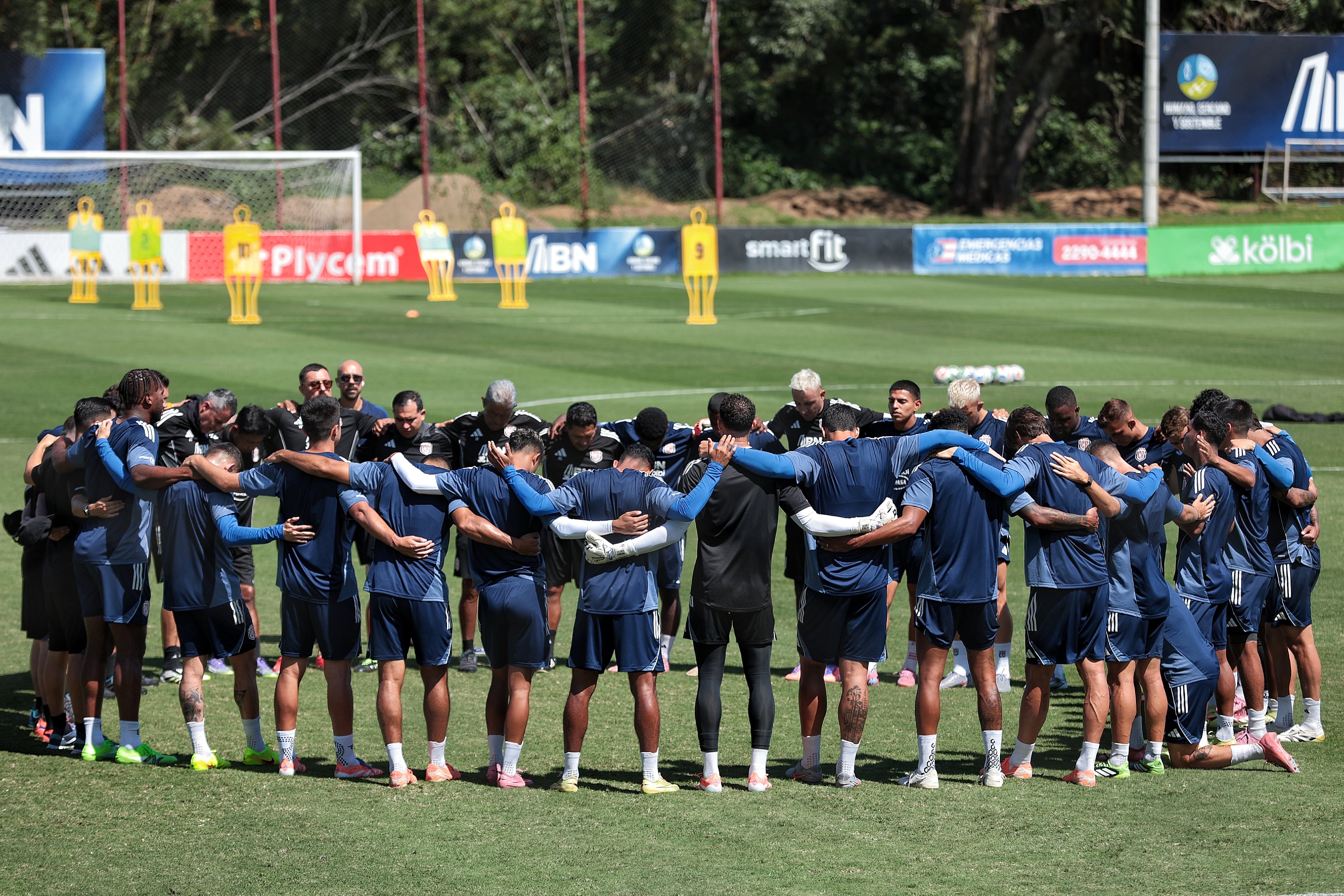17/11/2025/ Fotos del entrenamiento de la selección nacional de Costa Rica previo a partido ante su similar de Honduras en Proyecto Gol por las eliminatorias al mundial FIFA 2026 / Foto John Durán