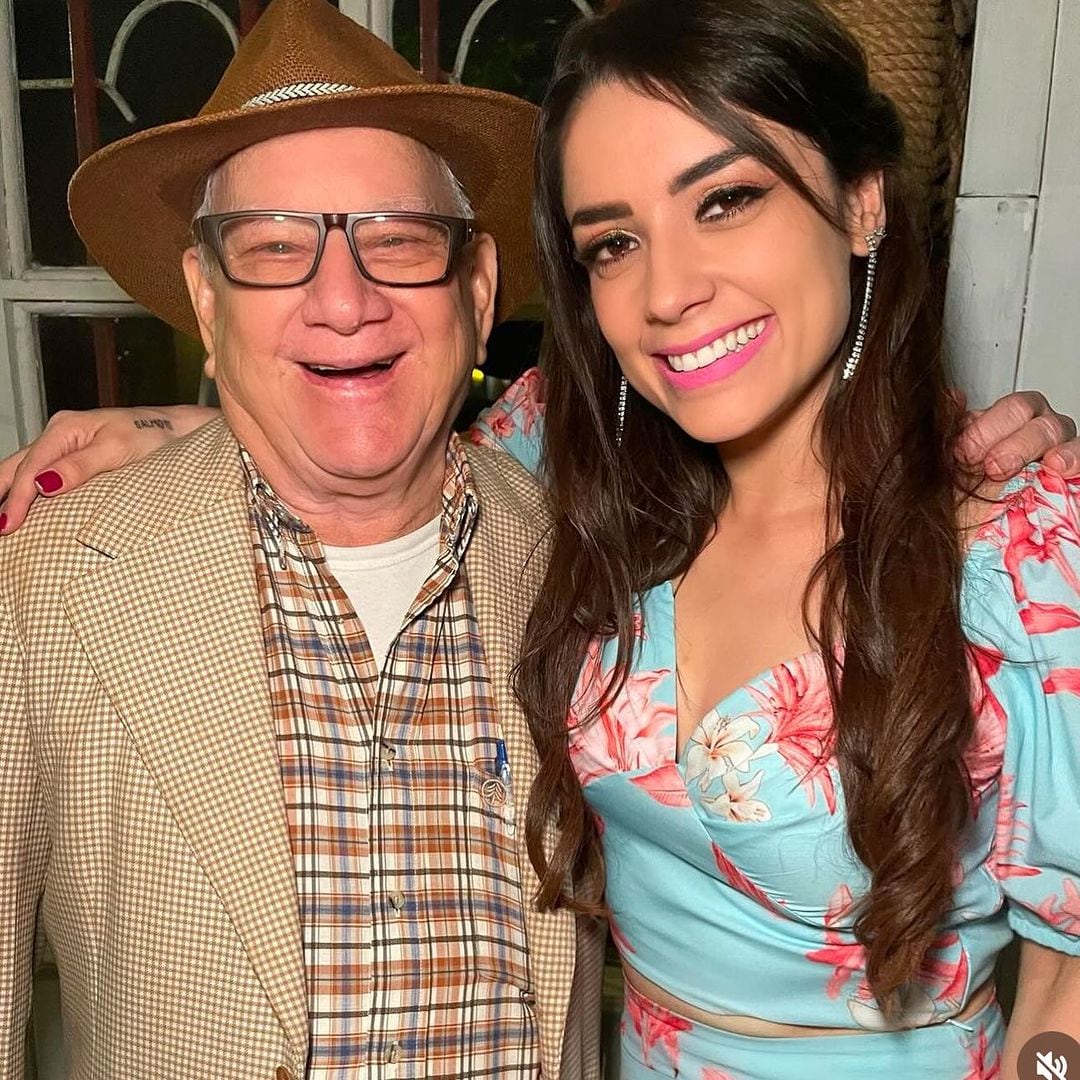 Maribel García y su abuelito