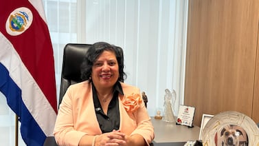 Diputada tica cuenta insólita situación que vivió por llamarse igual que Ángela Aguilar