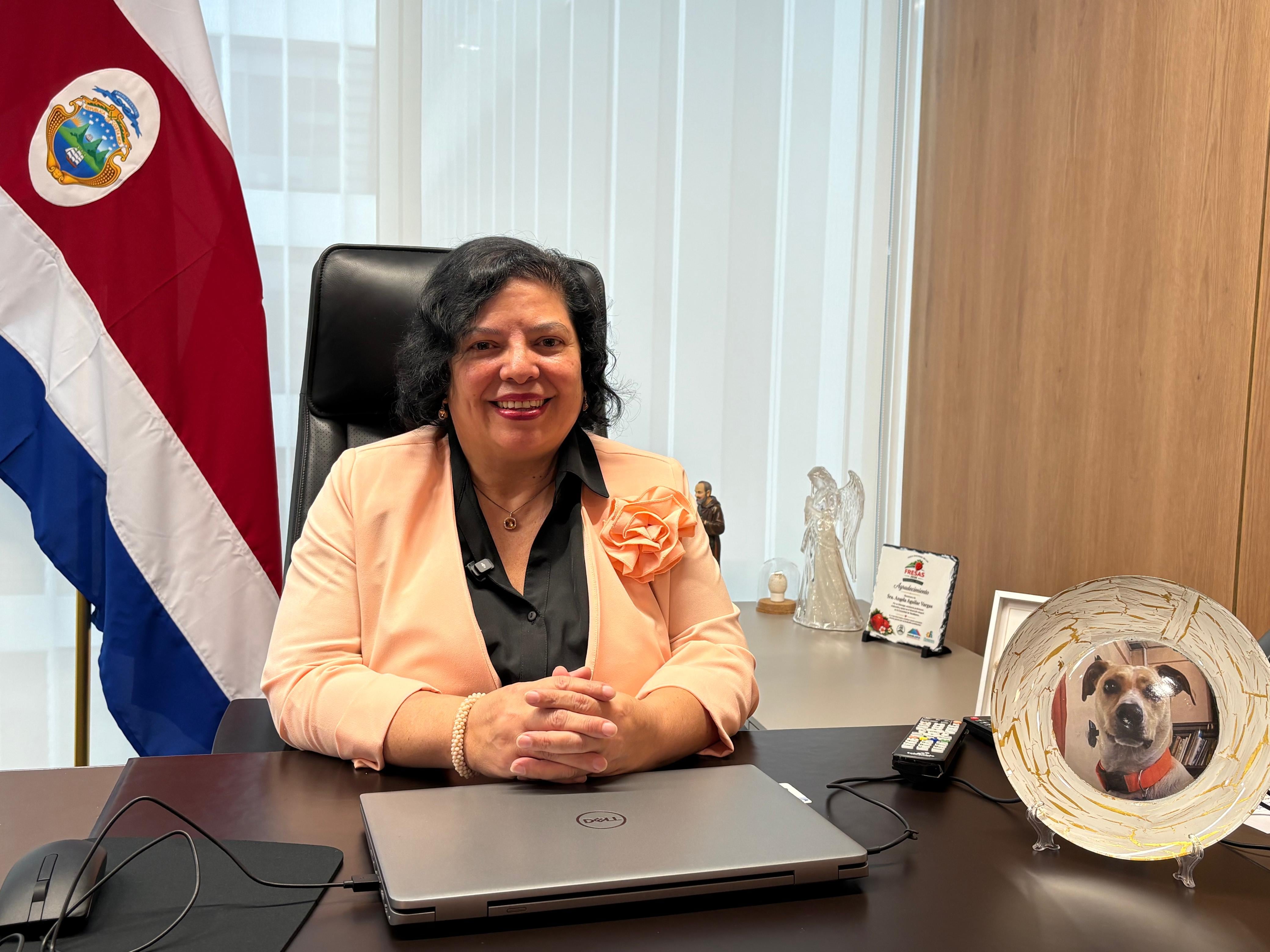 Diputada Ángela Aguila Vargas