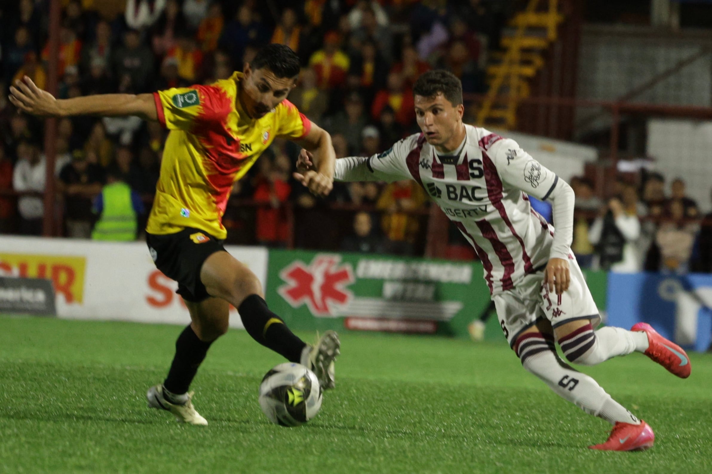 25/01/2024, Heredia, Estadio Carlos Alvarado, partido de la jornada 5 del torneo de clausura 2025 entre el Club Sport Herediano y el Deportivo Saprissa.