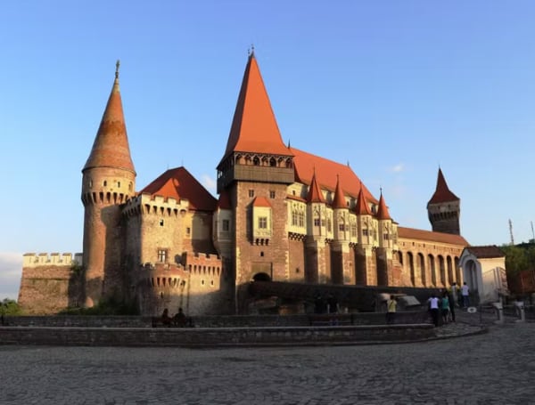Estos son los destinos más embrujados del mundo, según un informe internacional. Salem, la Torre de Londres y Rumania encabezan la lista para los amantes del turismo de terror.