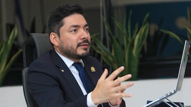 El MEP realizará pruebas de idoneidad a más de 5.000 funcionarios operativos