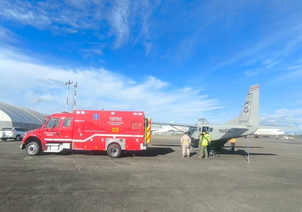 Dos bebés fueron trasladados en un vuelo ambulancia luego de sufrir accidente de tránsito