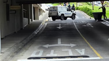 Mujer que estuvo en Plaza Real Alajuela cuando se dio gran pleito, contó el horror que vivió