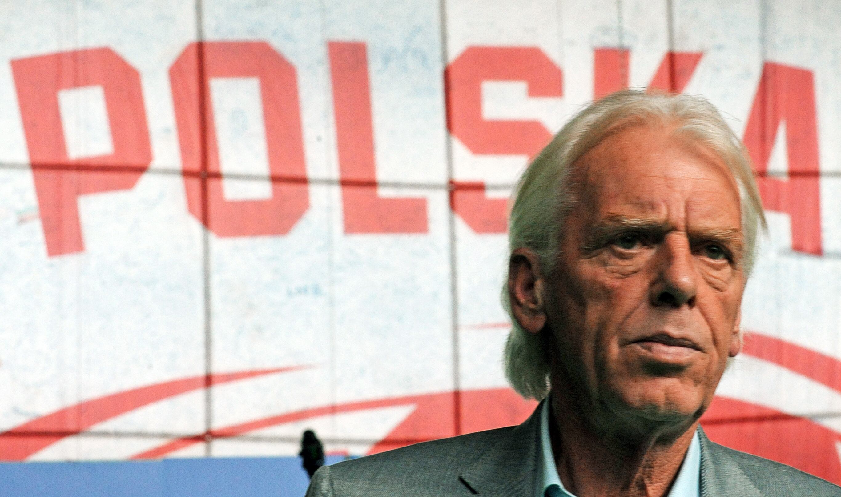 FBL-EURO-2008-POL-PRESSER-BEENHAKKER
