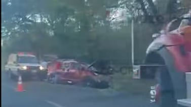 Violento choque de carro contra árbol deja 3 personas heridas de gravedad en Guanacaste