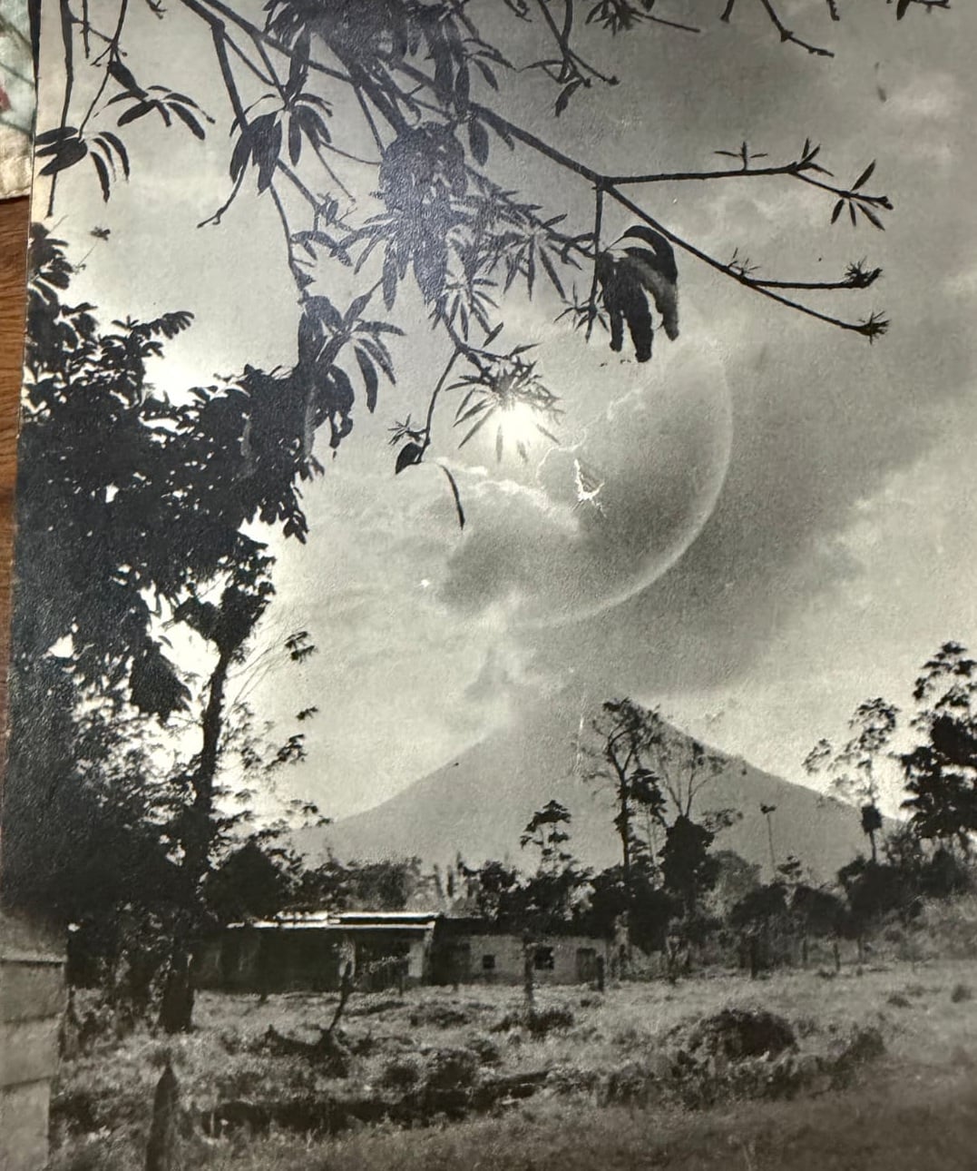 Miguel Quirós vivió y sobrevivió dos de las tragedias volcánicas que más marcaron la historia de Costa Rica. Primero sobrevivió a la erupción del Irazú y, cinco años después, al despertar del Arenal