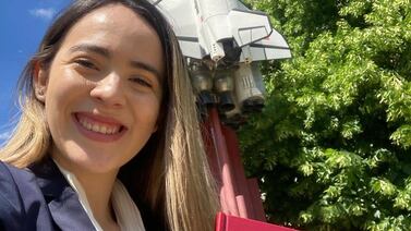 La admirable historia de la primera mujer de su país que se gradúa como ingeniera espacial en Rusia