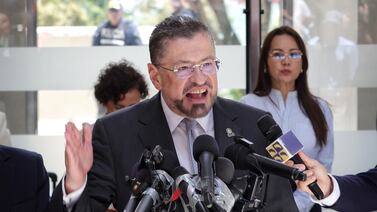 TSE solicitó levantar la inmunidad a Rodrigo Chaves ¿a qué castigo se expone el mandatario?