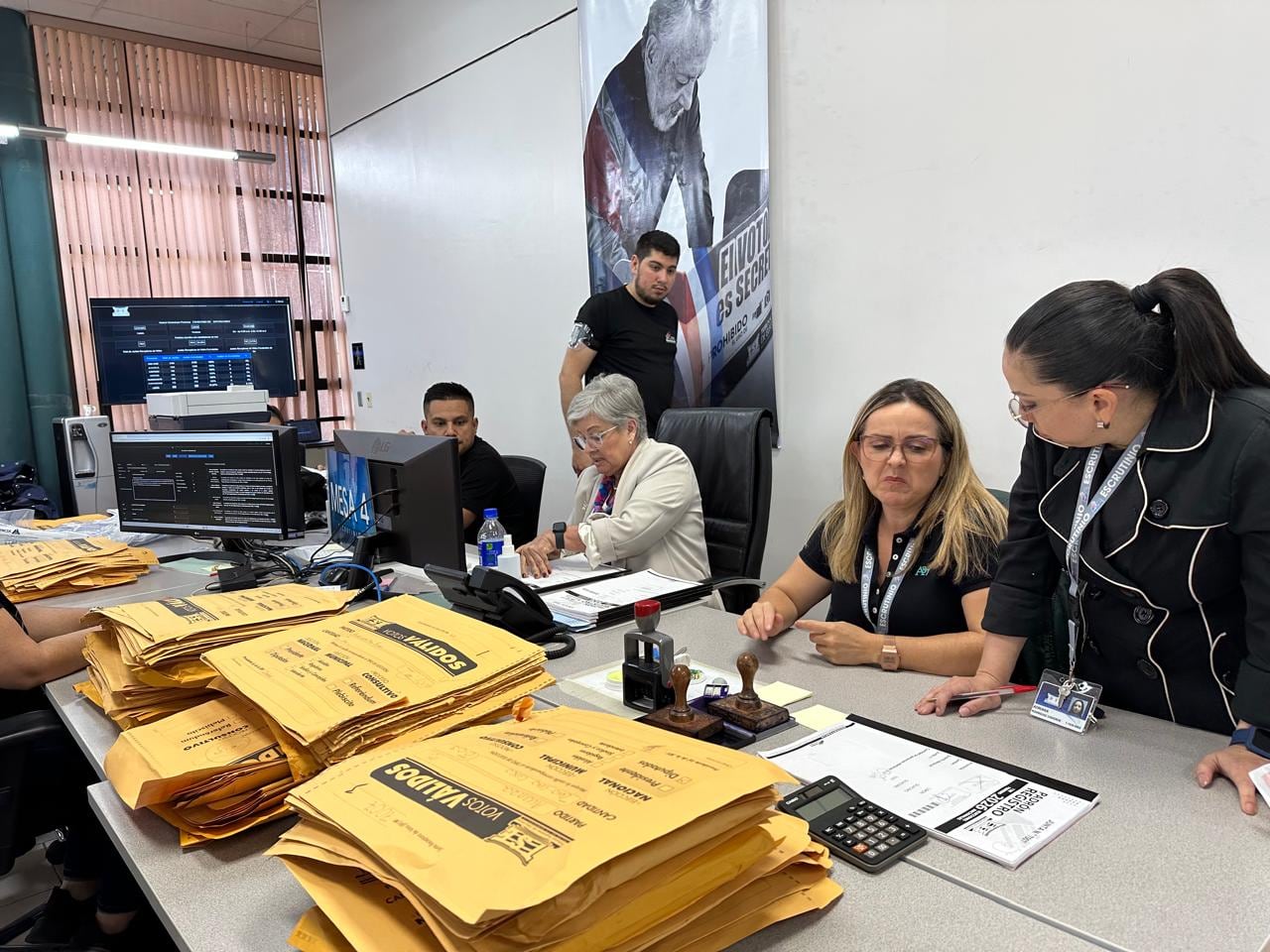 TSE finaliza escrutinio definitivo