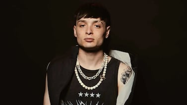 Peso Pluma y 24 famosos son acusados de cometer supuestos delitos con cártel mexicano