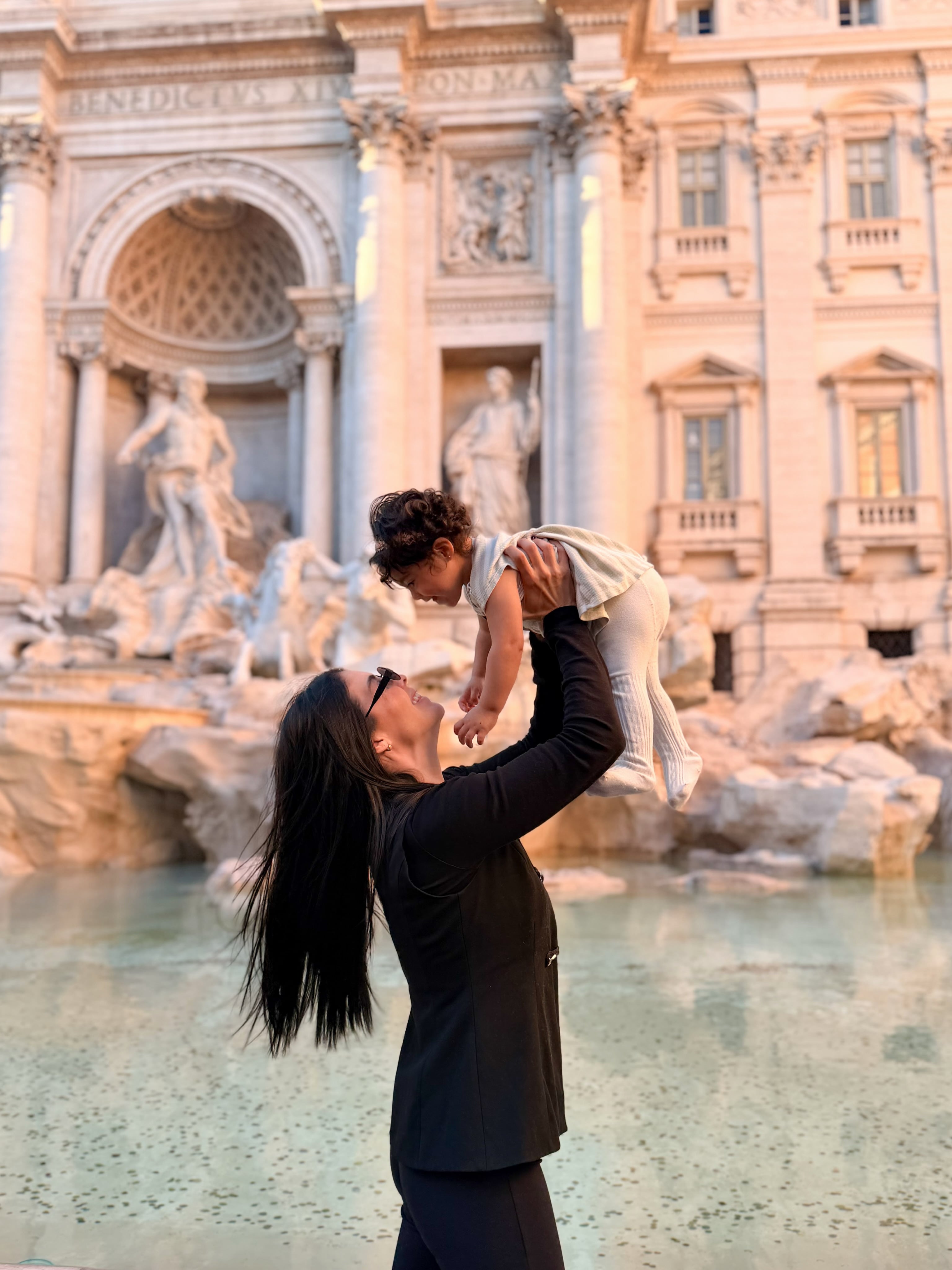 Marianela Valverde y su esposo Juan David Cardona fueron a cumplir una promesa al Vaticano.