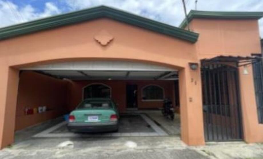 Propiedades en distintas provincias figuran en los nuevos remates judiciales anunciados por el Banco Popular.