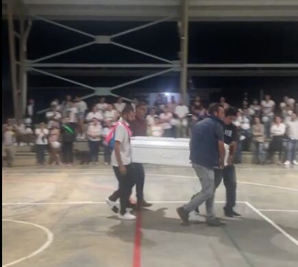 Último adiós a Diego Sandoval, niño que murió ahogado en Cartago. Foto Esc Eduardo Peralta Jimenéz