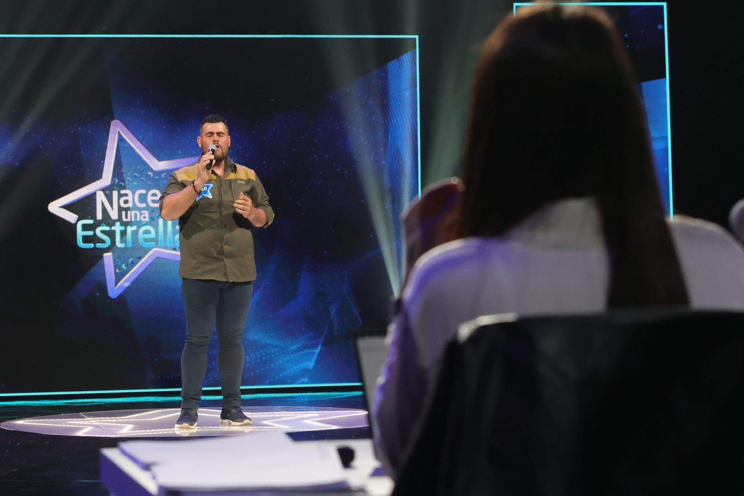 Fotos de audiciones para el programa Nace Una Estrella de teletica en su sétima temporada / foto John Durán