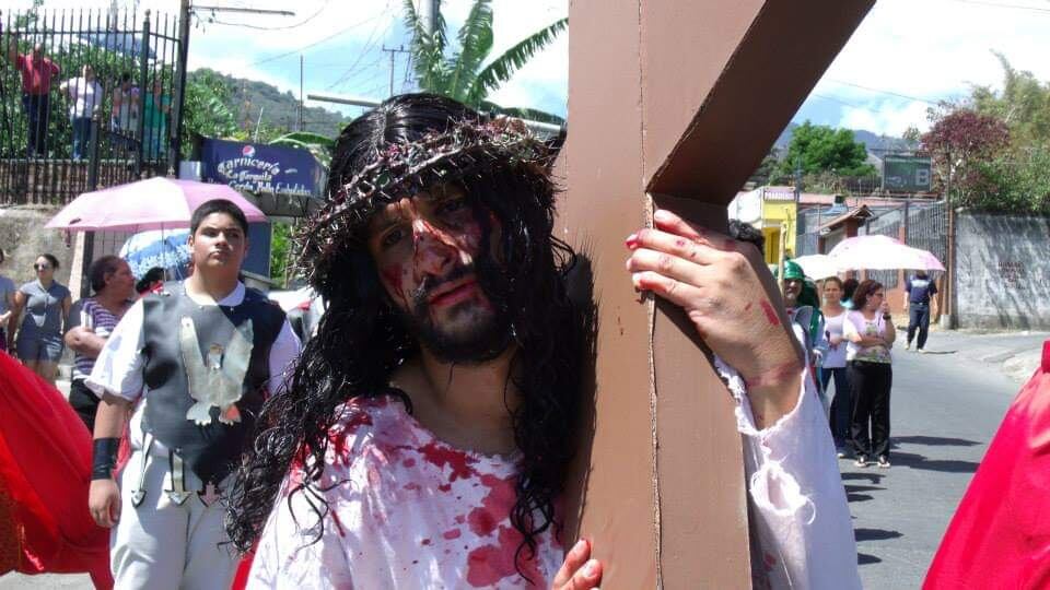 Jimmy Varela Sánchez, es vecino de Alajuelita y ha interpretado diferentes papeles en las procesiones de su comunidad