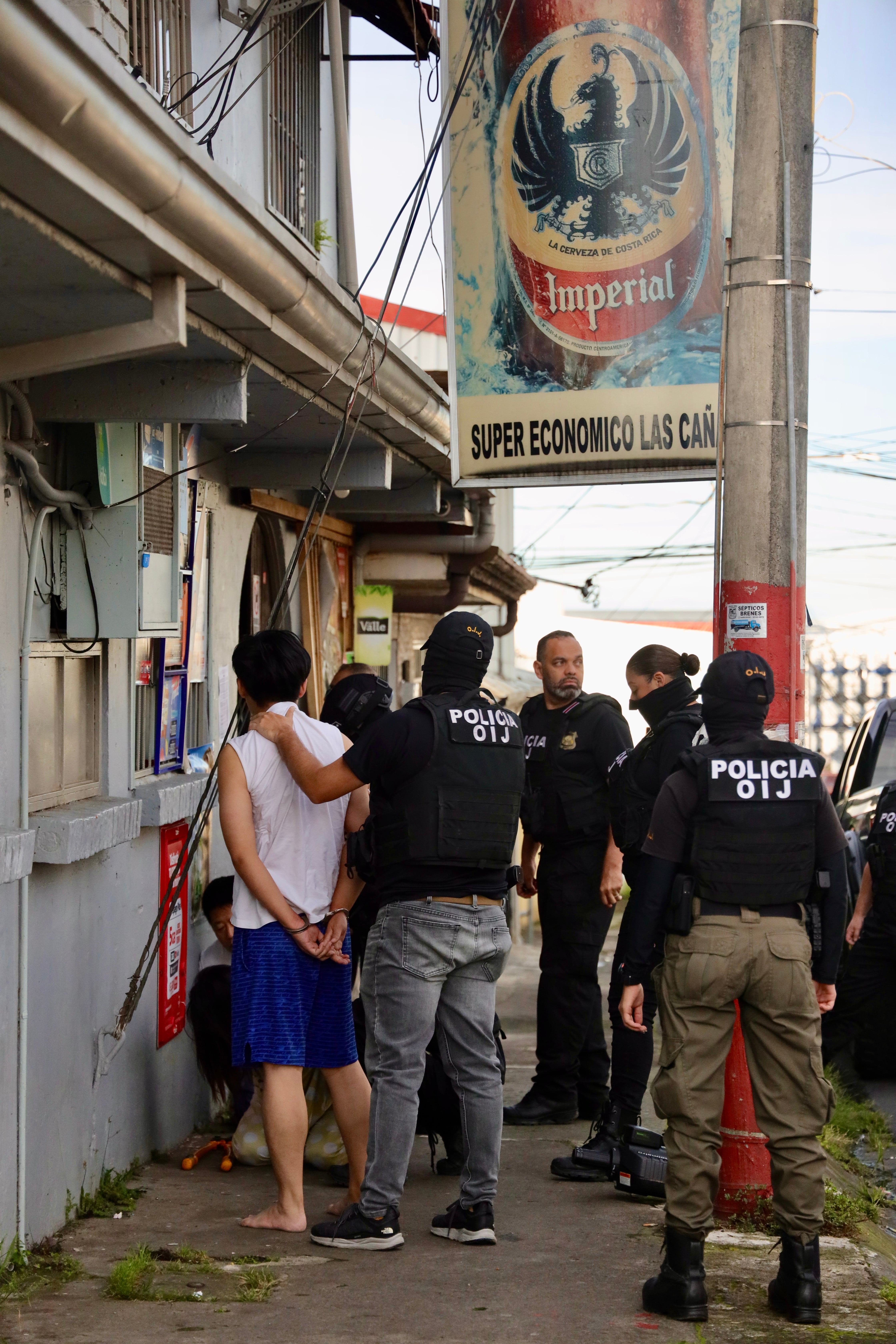 Allanamiento Heredia Súper Chino