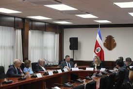 Inesperado invitado estuvo presente en reunión de Laura Fernández y Poder Judicial