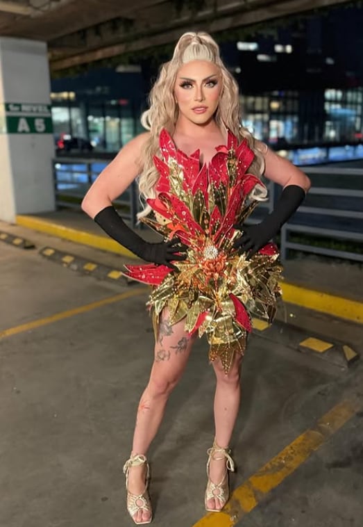 Soy Damián Cervantes, comediante e influencer mexicano.