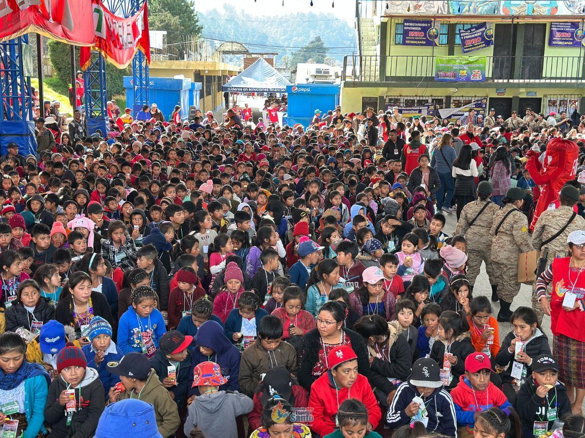 Muchos de estos niños se dedican a limpiar zapatos y a cultivar. Foto: Cortesía.