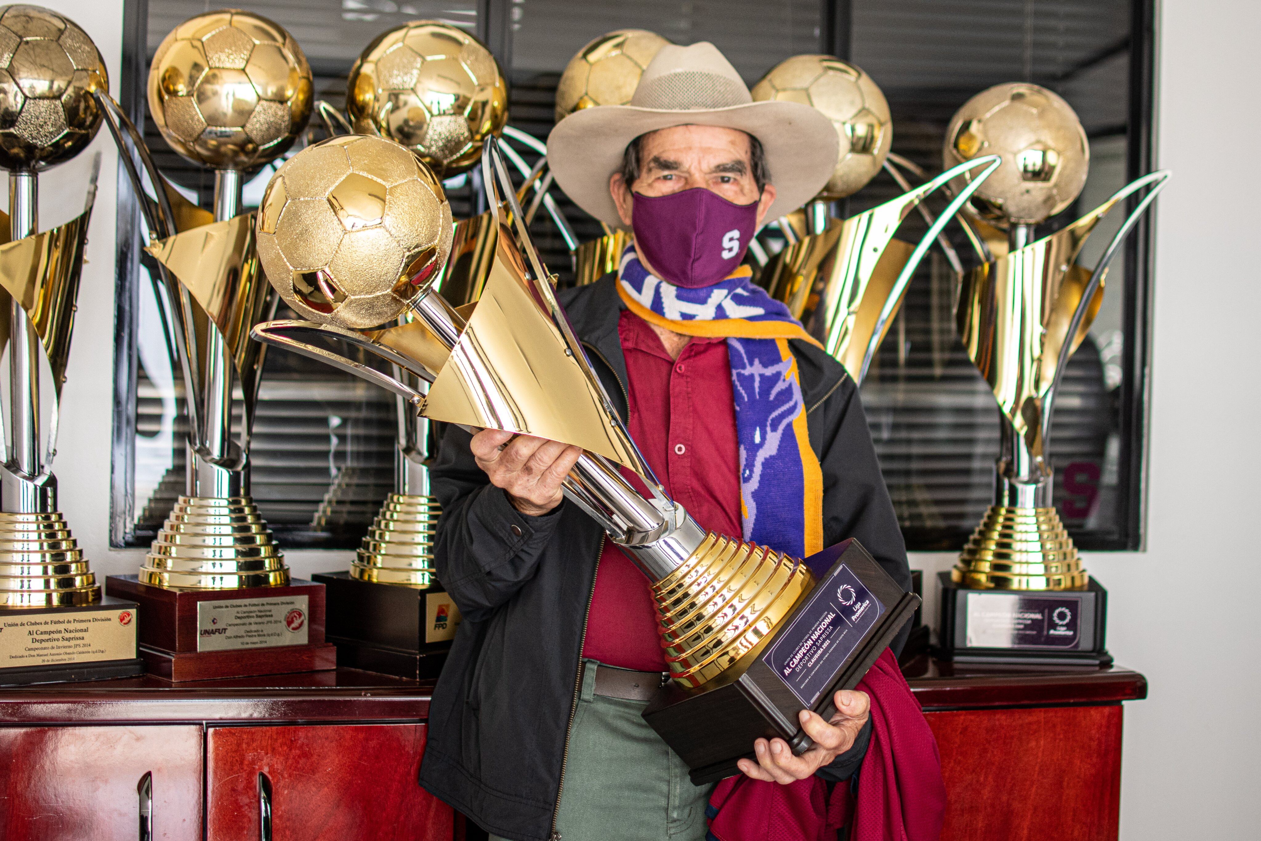 Antonio Díaz, aficionado saprissista que visitó la Cueva. Cortesía.