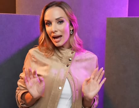 Presentadora Charlyn López