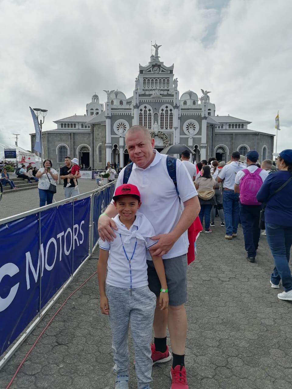 Niños de zona sur caminaron más de 120 kilómetros