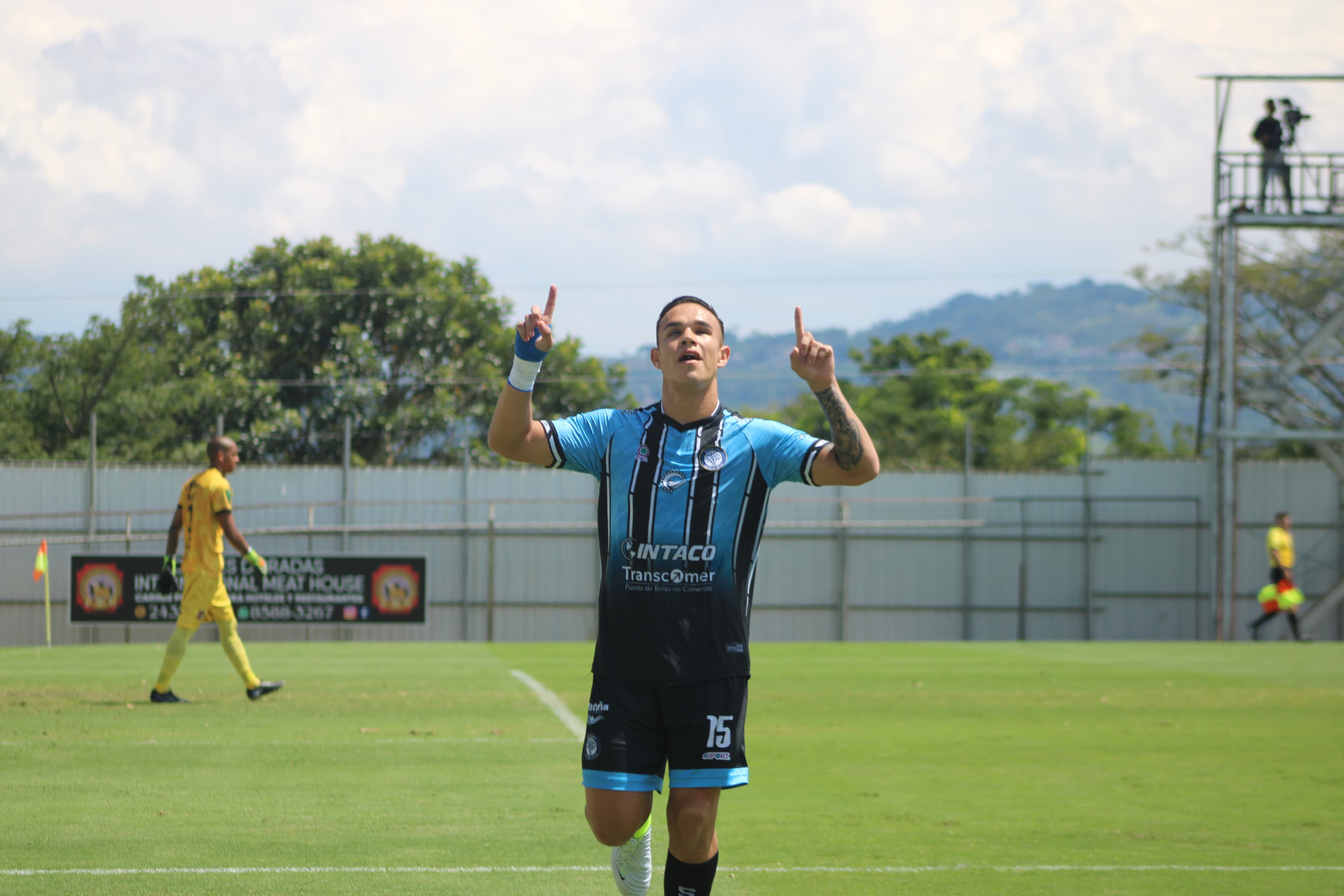 Adrián Chévez, Santa Ana FC