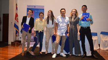 Colegiales que dominen el inglés podrán pulsear becas para estudiar en Estados Unidos