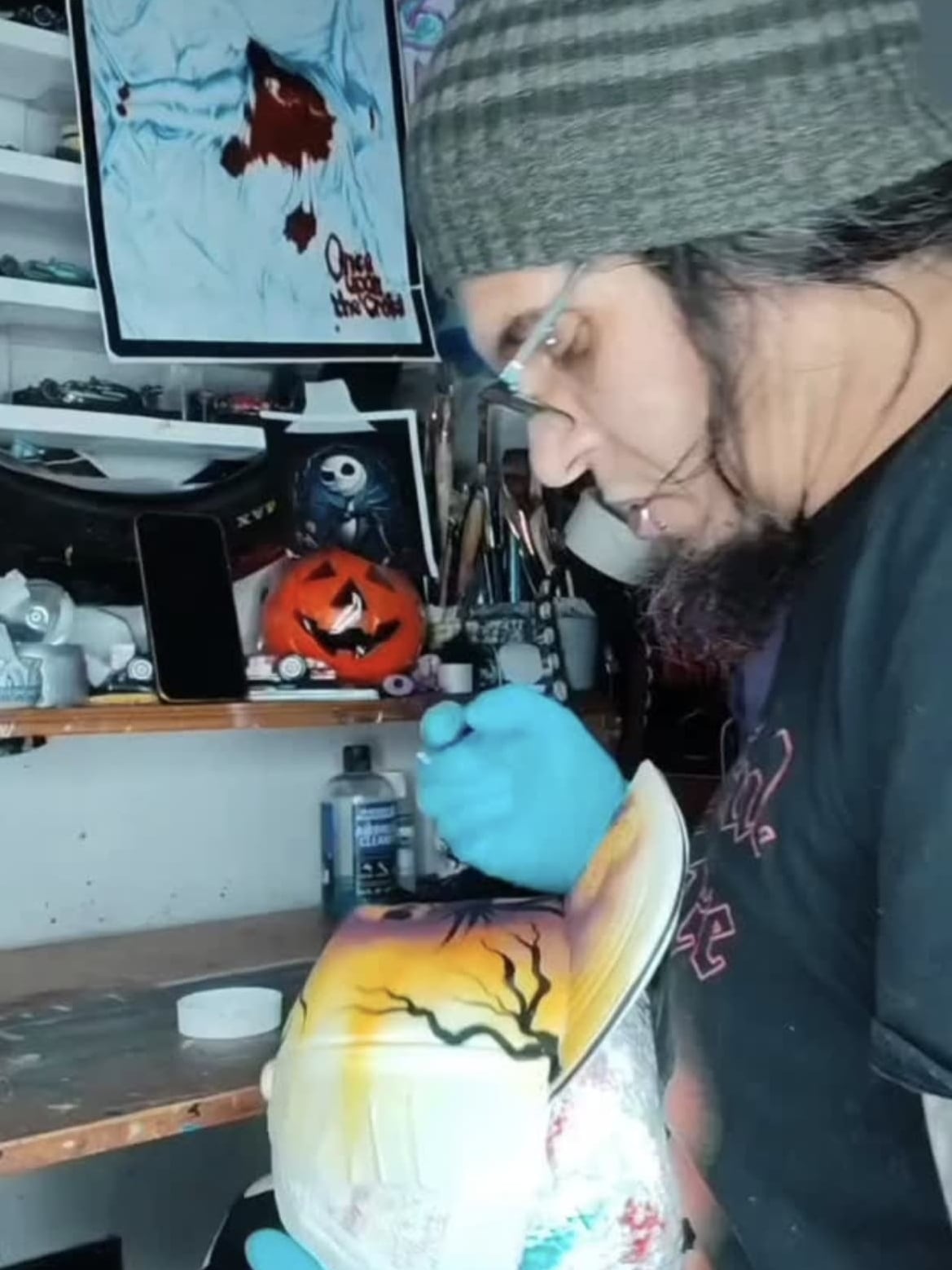 Hace diez años, una bala perdida, en medio de una balacera, cambió para siempre la vida de Esteban Mejía Salgado, un vecino de San Rafael de Heredia que hoy tiene 48 años.