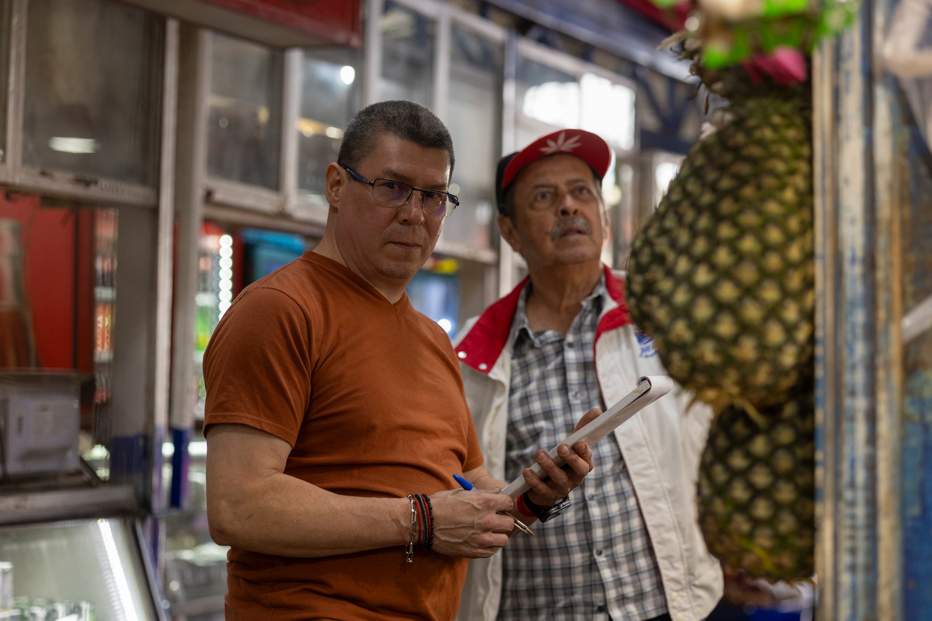 18/02/2025, Cartago, recorrido alrededor del mercado central, para encontrar trabajadores para la sección Héroe Anónimo.