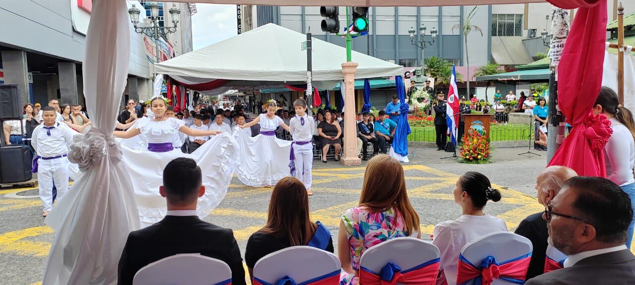 conmemoración del 177 aniversario de la Fundación de la República, hecho que se dio 31 de agosto de 1848.