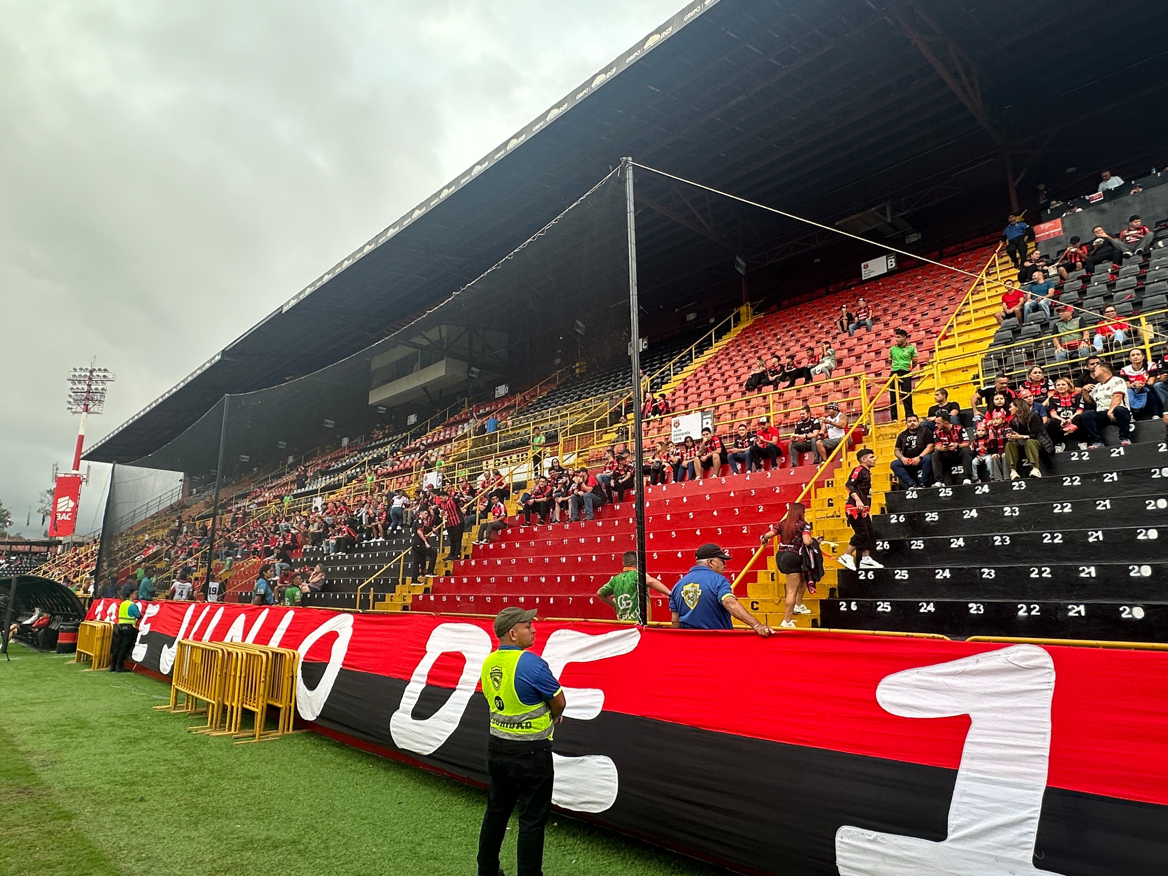 27/12/2024 / Juego entre Liga Deportiva Alajuelense vs Club Sport Herediano por el partido de vuelta de la gran final del torneo Apertura de la Liga Promerica / foto John Durán