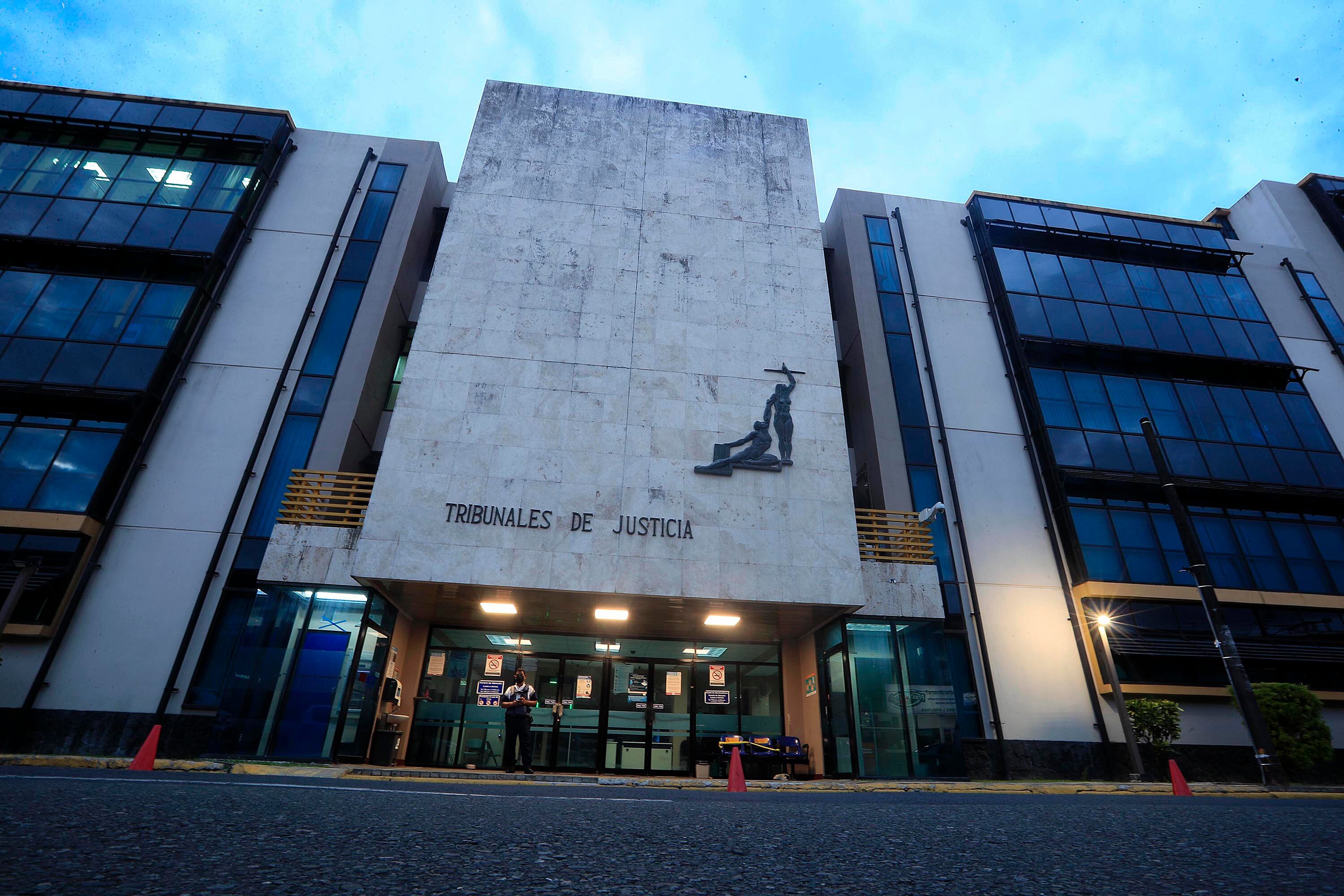 El Poder Judicial señaló que la resolución del juez de Ejecución de la Pena de Limón concluyó que la circular defendida por Rodrigo Chaves, sobre las pulperías en las cárceles, era incongruente y desproporcionada.