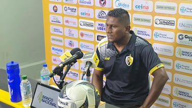 Daniel Vallejos, de Liberia, se despachó contra el arbitraje: “por supuesto hay molestia”