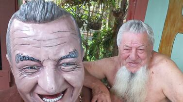 Fiestas de San Roque de Grecia inician extrañando a quien lideró las mascaradas durante 47 años