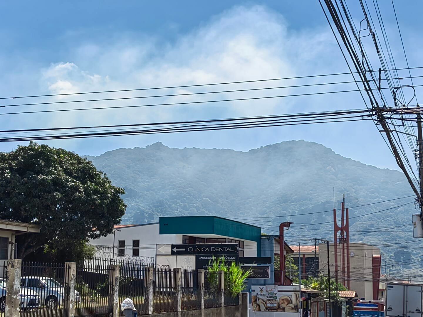 Así estaba Tres Ríos la mañana de este martes. Foto Dadiana Aguilar